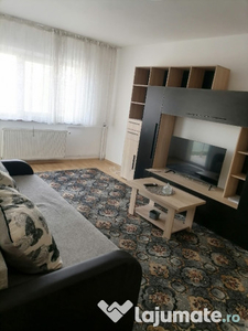 Apartament 3 camere zona Nufarul