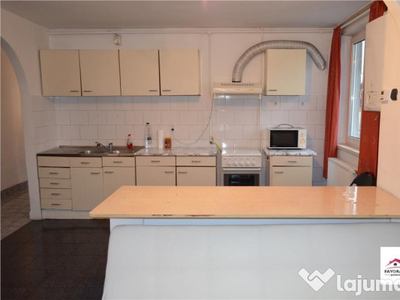 Apartament cu 3 Camere de Inchiriat in Zona Ultracentrala