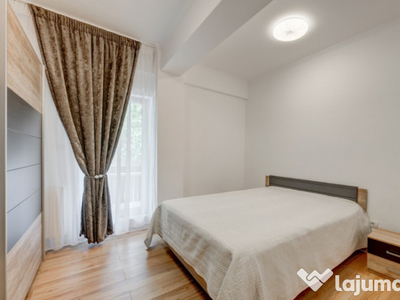 Apartament cu terasa , gradina , loc de parcare inclus , met