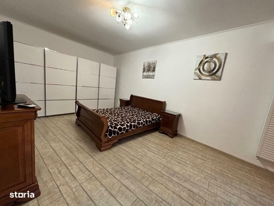 Apartament 2 camere, Semidecomandat - Bd. Stefan cel Mare - Oradea