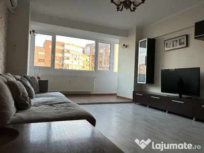 Inchiriez Apartament 2 camere 64mp, et. 5/8, decomandat, zona Marriott