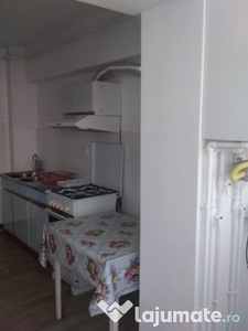 Inchiriez Apartament 2 camere dec,etaj 2,Curcubeu,B-dul George Enescu