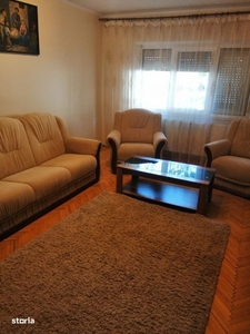 Inchiriez apartament cu 3 Camere