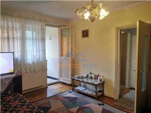 Apartament 2 camere de vanzare