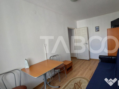 Apartament 2 camere decomandat de inchiriat zona Mihai Vitea