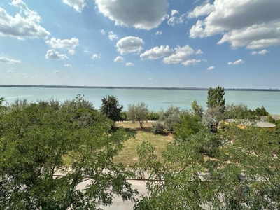 Apartament 2 camere vedere frontala la lac in MAMAIA