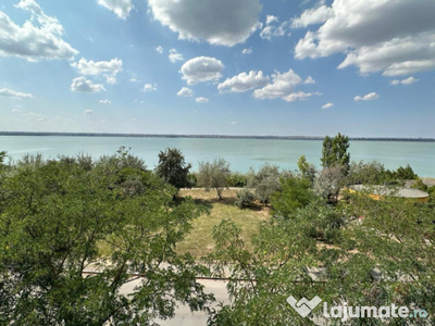 Apartament 2 camere vedere frontala la lac in zona MAMAIA