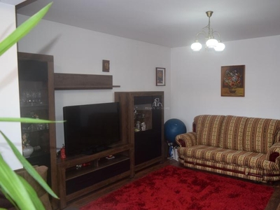 Apartament 3 Camere, Decomandat, Amenajat Modern, Zona Super