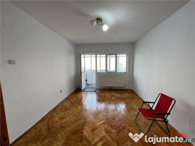 Apartament 3 camere, etaj 1, 65mp, zona Centrala - Primarie