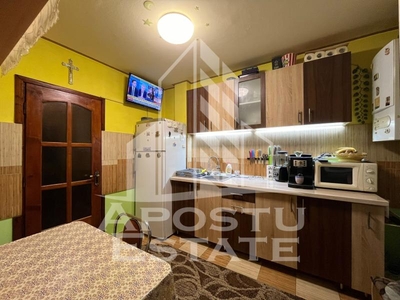 Apartament cu 3 camere, etajul 1 ,, situat in Dambovita