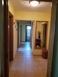 Apartament cu 3 camere in zona CIRESICA