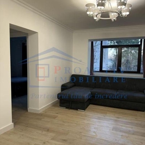 Apartament cu 3 camere, zona Centrala, 3C4124