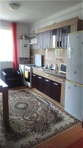 Apartament cu o camera, 34 mp, balcon, parcare, zona Eroilor