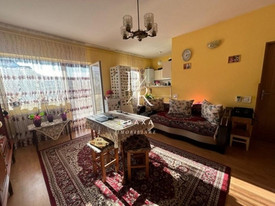 Apartament de 2 camere, 42 mp, parcare, beci , Stejarului