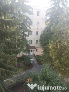 De vânzare apartament cu 3 camere în Sfântu Gheorghe