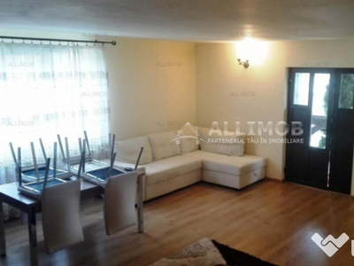 Vila 4 camere in Bucov