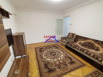 INCHIRIEZ apartament 2 camere semidecomandat,zona Vasile Aaron