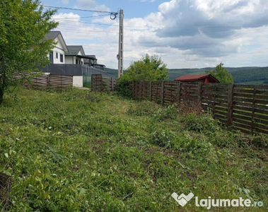 Teren Barnova, zona bună 500mp