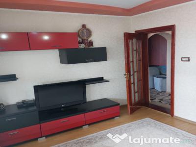 Apartament 3 camere renovat complet , ETAJ 10