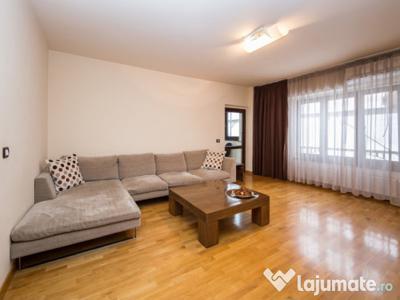 Decebal, apartament 3 camere,Modern.