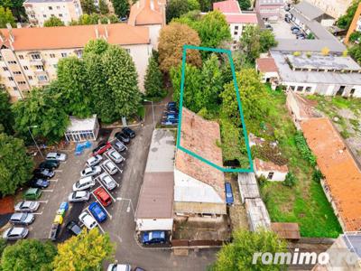 Teren cu casă în zonă ultracentrală