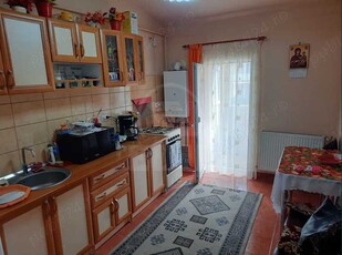 Apartament 1 camera,zona Porii,Floresti