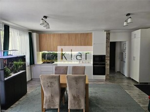 Apartament 3 camere modern, parcare! Zona Stejarului!