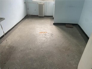 Apartament 3 camere , zona bdul Brailei Kaufland ,88mp, decomandat , liber