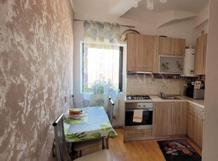 Apartament 4 camere, zona Centrala.