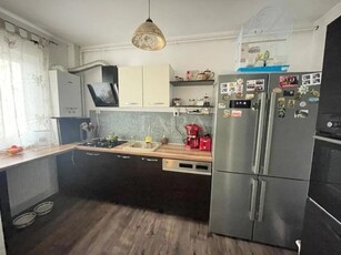 Apartament cu 2 camere de vanzare, Floresti