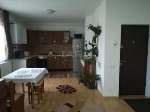 Apartament cu 2 camere de vanzare, in Floresti