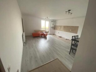 Apartament cu 2 camere de vanzare in zona Vivo.