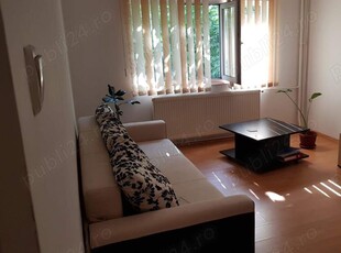 Apartament cu 2 camere, decomandat, zona Malu Roșu, de închiriat