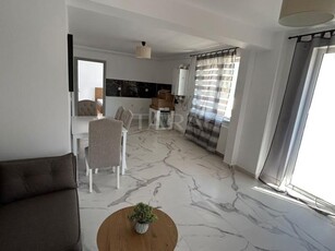 Apartament cu 3 camere in Floresti.