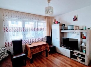 Apartament decomandat, 41mp, 2 camere, parcare, zona Stejarului