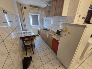 Decomandat. Soarelui. Apartament cu o camera. Etaj intermediar.