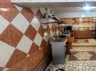 Proprietar inchiriez spatiu catering în Pitesti