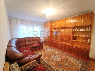 RECO Apartament cu 3 camere in Marghita