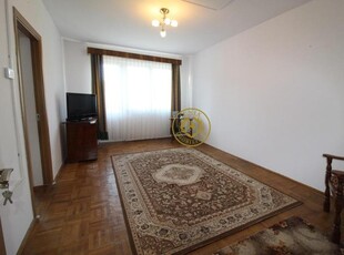 Vand apartament 3 camere in Hunedoara, zona Micro1-Parc Corvin, et.2