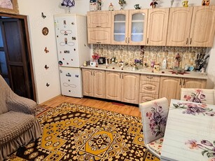 Vand casa 2 camere curete comuna, cu proiect mansardare, zona Centrala, Tg. Mures