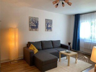 Vanzare apartament cu 3 camere, zona UMF!