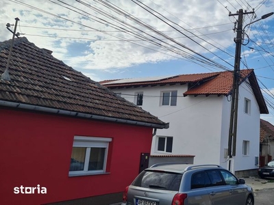 Inchiriez apartament cu 2 camere in Podgoria