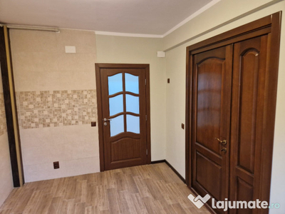 Apartament 2 camere renovat+gradina ultracentral langa Politia Romana