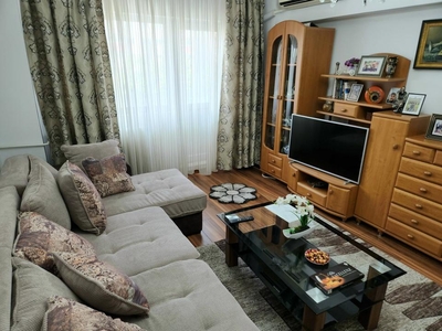 Apartament 3 camere de vanzare BASARABIA - Bucuresti