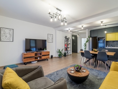 Apartament 3 camere de vanzare MOGOSOAIA - Bucuresti