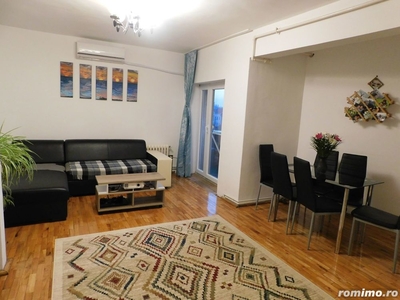 Apartament 4 camere, spatios. Decomandat. Centrala termica proprie.