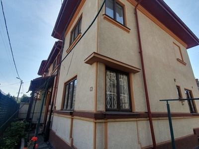 Casa Baba Novac, 3 dormitoare, living