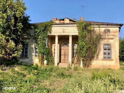 Copou, Strada Lascăr Catargi, casa patrimoniu 560mp., teren 1250 mp.