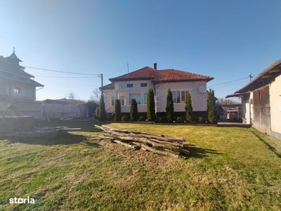 Casa de vanzare in Panticeu cu gradina mare