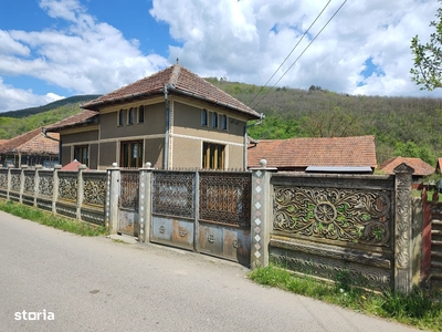 Casa de vanzare in sat Banpotoc, teren 612mp